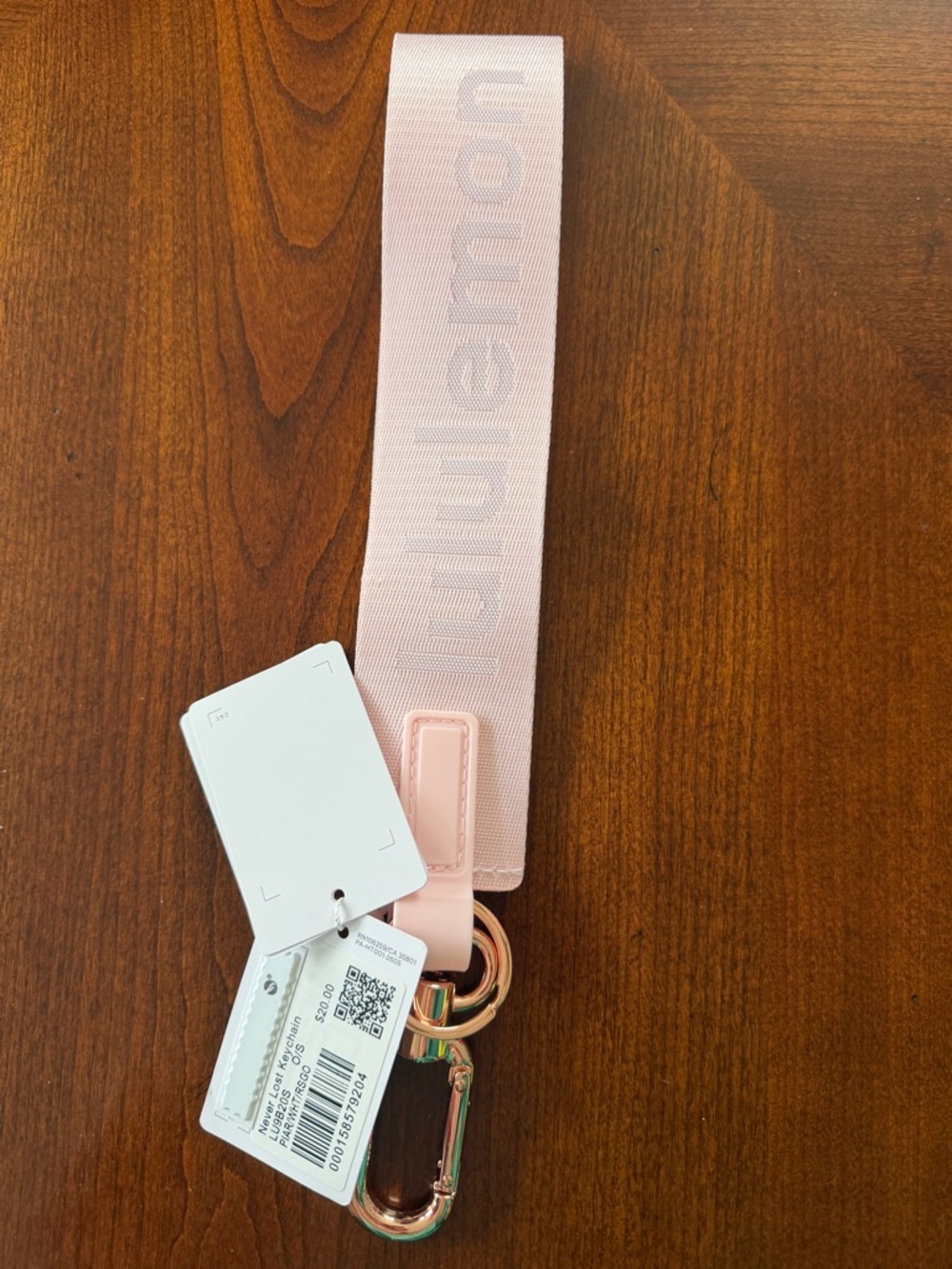 Lululemon Never Lost Keychain Pink Pearl / White with Rose Gold Hardware NWT - Picture 2 of 2